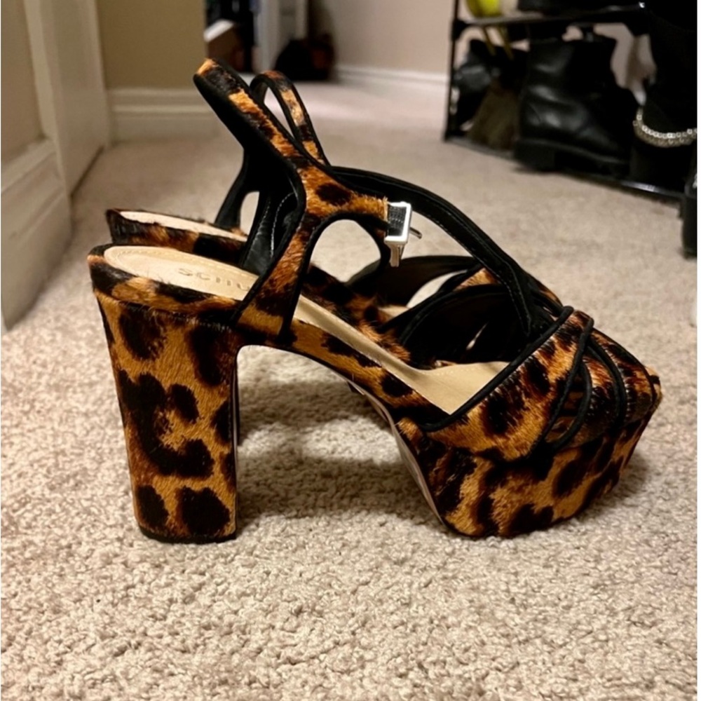 NWOB SCHUTZ leopard print platform sandals size 8